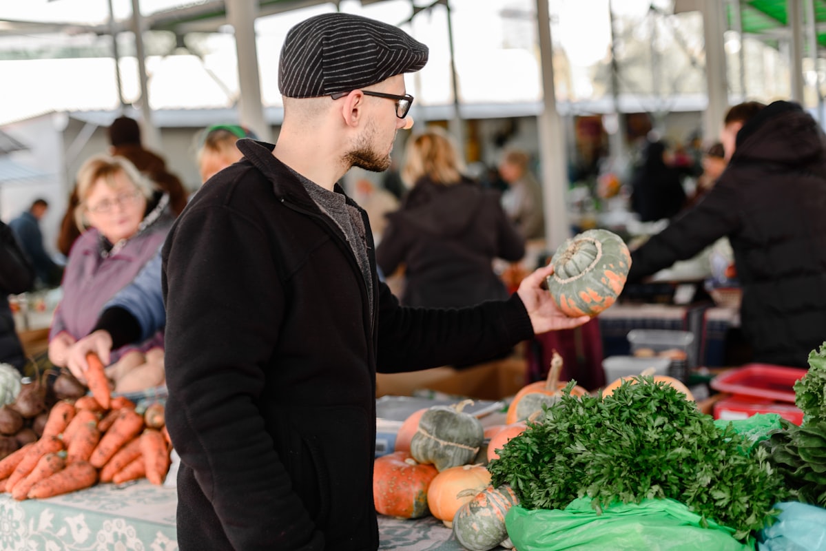 Shopping list tips and strategies